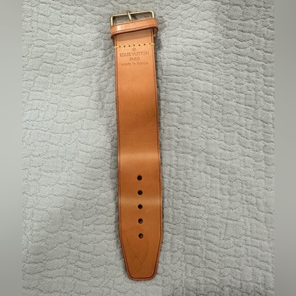Louis Vuitton Tan Leather Buckle Bracelet with Gold Hardware - Picture 5 of 10